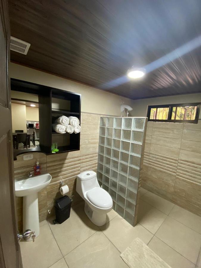 Cabinas El Paso De Moises Uvita Exteriör bild